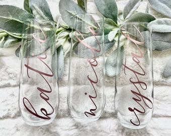 Personalized Bridesmaid Glass Champagne Flute: Bridal Party Gift