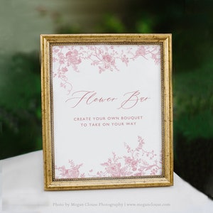 Dammig rosa blomskylt: Viktoriansk blommig babyshower (redigerbar i Canvas)