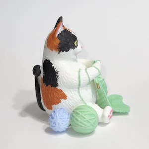 Tubby Tabbys, Knitting Kitty Fancy Furries Figurines Adorable Animal Friends Figurines and Ornaments image 4