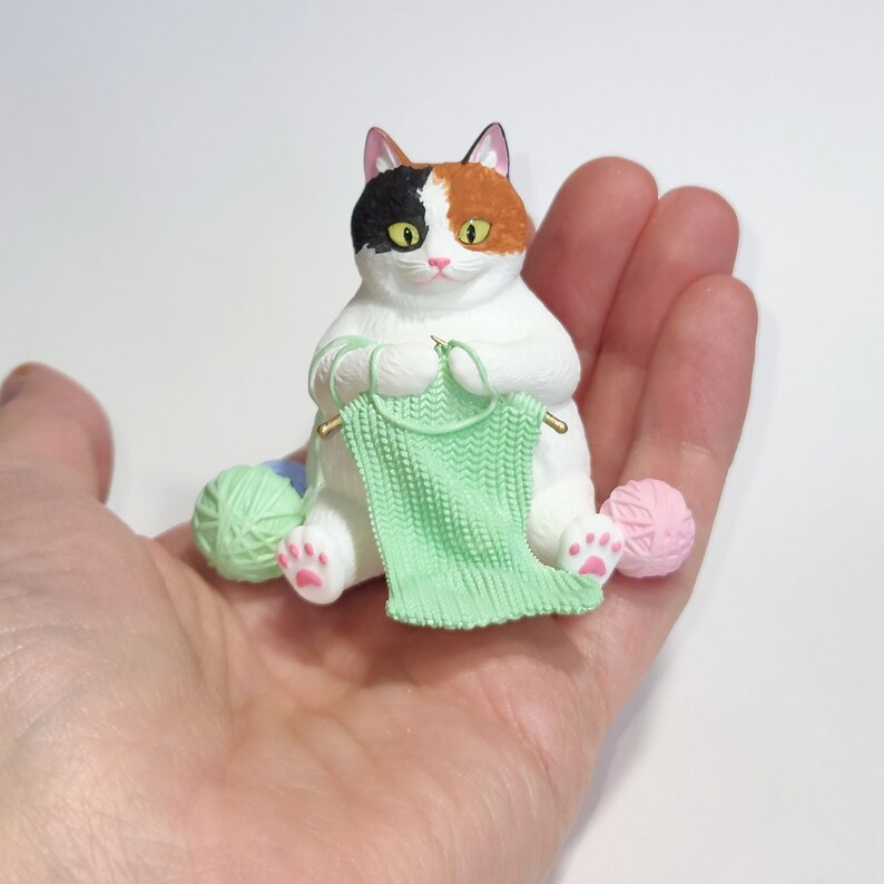 Tubby Tabbys, Knitting Kitty Fancy Furries Figurines Adorable Animal Friends Figurines and Ornaments image 8