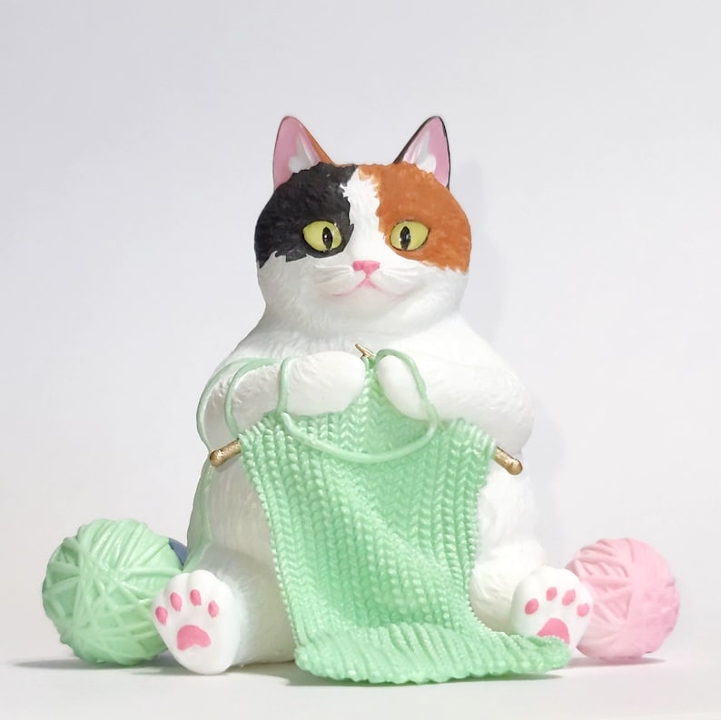 Tubby Tabbys, Knitting Kitty Fancy Furries Figurines Adorable Animal Friends Figurines and Ornaments image 7