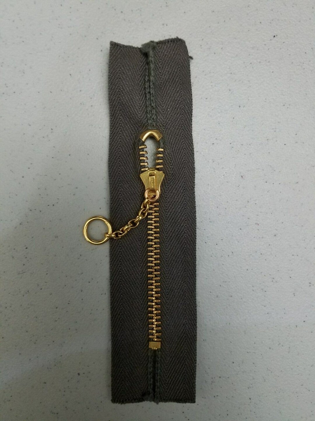 Genuine: Vintage Ca.1970's Nos/talon USA/RING CHAIN Slider Zipper W. Closed Ends/medium Duty 3 Metal3in Brass/gray Cotton/pocket,purse. - Etsy Genuine: Vintage Ca.1970's Nos/talon USA/RING CHAIN Slider Zipper W. Closed Ends/medium Duty 3 Metal3in Brass/gray Cotton/pocket,purse. - Etsy