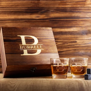 Personalized Whiskey Glass Set with Wooden Box, Groomsmen Gift, Best Man Gift, Groomsman Proposal, Boyfriend Gift, Gifts for Men Set B ( 2 Glasses )