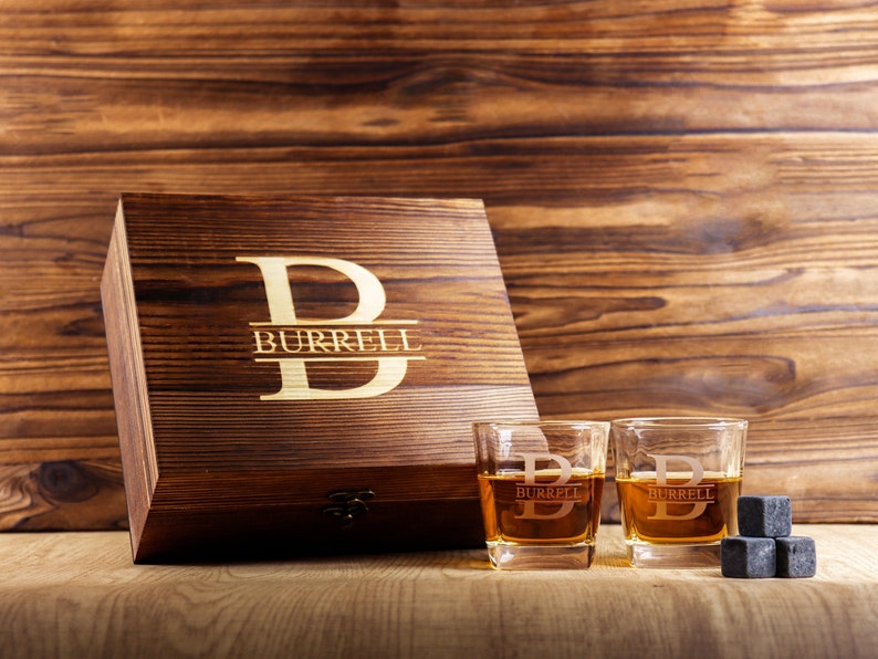 Personalized Whiskey Glass Set with Wooden Box, Groomsmen Gift, Best Man Gift, Groomsman Proposal, Boyfriend Gift, Gifts for Men Set B ( 2 Glasses )