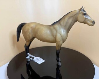 Breyer Prijs niet beschikbaar Rocky-kampioen Connerma-hengst, ondertekend door Peter Stone 1990