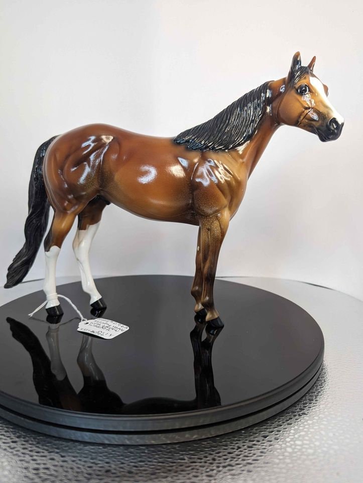 Peter Stone Special Release #0962 produced 2000 w/wreath on Ideal Stockhorse stallion mold Traditional scale 1:9