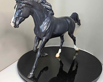 Breyer KB Omega Fahim Arabische Hengst