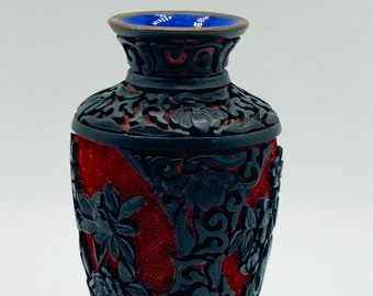 Vintage cinnabar red lacquer deep carved black blue enamel brass vase on stand HobbelAmsterdam