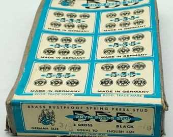 Vintage 1940's 40's old new stock 6 cards in the box 555 rustproof black spring press stud snap buttons made in Germany HobbelAmsterdam