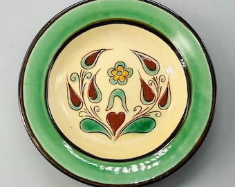 Vintage, Les Gabon, Hungarian, art pottery, folk art, handmade, incised, hand painted, wall plate, signed, flowers, green