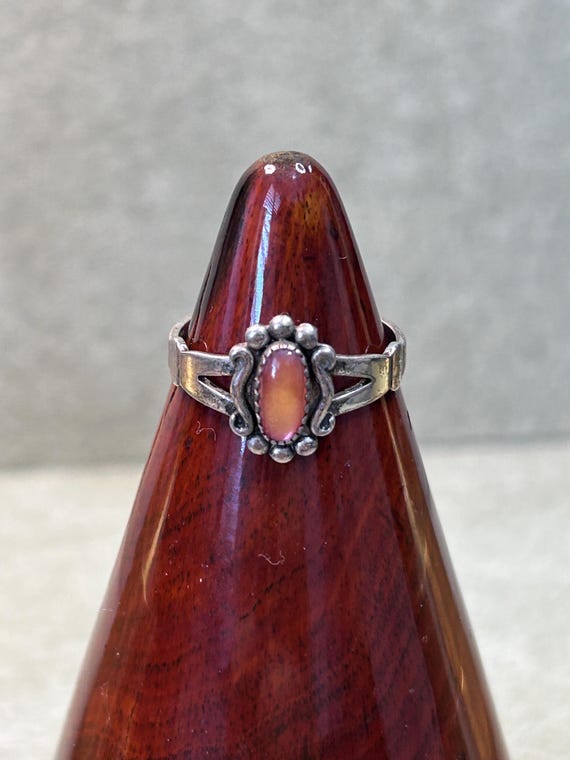 Sterling Silver Southwestern Wheeler Spiny Oyster Ring — Split Shank — UK Size N 1/2–O — Sterling Stamp
