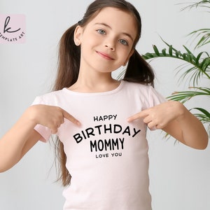 Feliz Aniversário Mamãe SVG | Design de Camiseta de Aniversário Infantil | Presente de Aniversário para Mãe | Download Digital | Arquivo de Silhueta Cricut Fácil de Usar