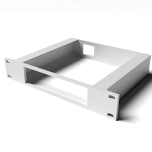 Può includere: Un rack in metallo bianco con due spazi rettangolari aperti. Il rack è progettato per contenere apparecchiature elettroniche.