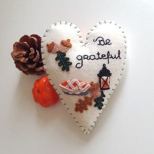 Hand embroidered Thanksgiving felt decoration, thanksgiving heart ornament, thanksgiving fall felt hanging decor autumn heart felt ornament image 1