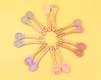 Mignonne cuillère personnalisée, cuillère en silicone pour bébé, cuillère et fourchette en silicone de qualité alimentaire, fourchette d'apprentissage pour enfants, vaisselle en silicone