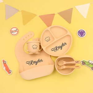 Personalisierte Silikon Teller, Entwöhnung Set,Baby Lätzchen Baby, Kinder Schüssel Geschirr Tischset Löffel Gabel Strohbecher,Fütterung Set mit Name Beige