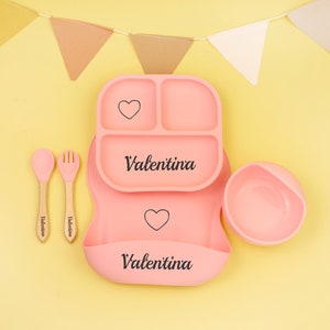 Personalisierte quadratische Silikon Teller, Entwöhnungsset, Baby Lätzchen Baby, Kinder Schüssel Geschirr Tischset Löffel Gabel Strohbecher, Fütterungsset mit Name Pink