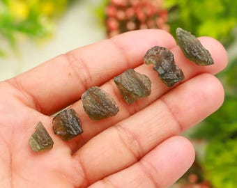 Ciondolo In Moldavite Grezza - Pietra Meteorite Verde, Energia Naturale, 20-25g - Foto 9