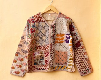 Giacca trapuntata Kantha patchwork, cappotto da donna patchwork floreale stile Boho fatto a mano, giacca Kantha reversibile inverno autunno primavera per lei