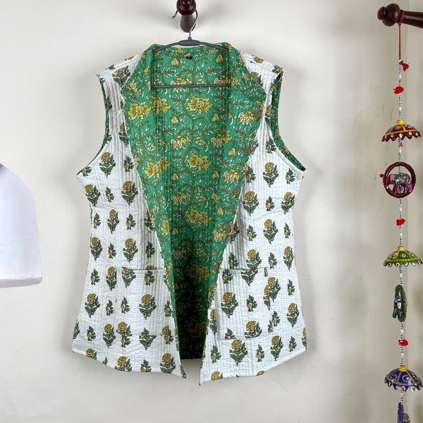 Indische handgefertigte gesteppte Baumwollgewebejacke Stilvolle weiße & grüne ärmellose Weste für Damen, Wendeweste für Sie