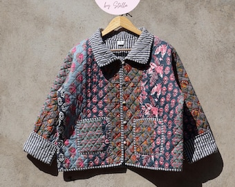 Veste en patchwork matelassée en coton fabriquée à la main, manteau réversible floral bohème - veste kimono Kantha vintage pour femme, cadeau pour elle