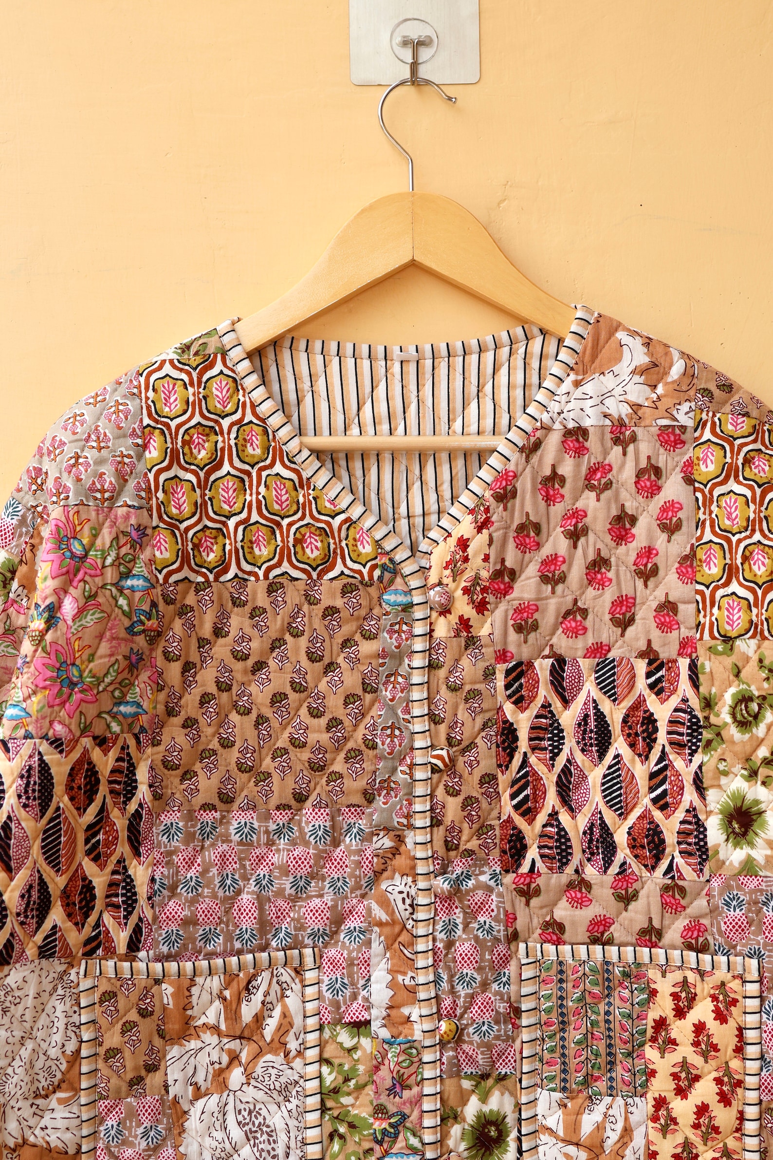 Indian Handmade Patchwork Cotton Quilted Jacket, Vintage Unique High ...
