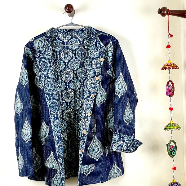 Veste indienne en tissu de coton matelassé fait main, élégant manteau floral bleu et blanc pour femme, gilet réversible pour elle