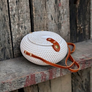 Round Rattan Bags, Bali Bag, Woven Crossbody Purse, Braided Straw Bag, Bali Sling Bags, Bohemian Rattan Bags, Gift for her