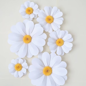 Pared de margaritas de papel 3D, decoración floral blanca y amarilla para baby showers, fiestas en el jardín, eventos bohemios y fondos fotográficos.