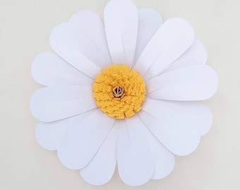 Daisy Wall Flowers: Retro Party Decor, Set of 3