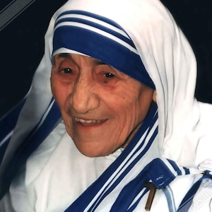 Mother Teresa Poster, Missionary, Saint, Vintage Photo - Iconic Mother Teresa Print - Missionaries Of Charity UK, EU USA Domestic Shipping