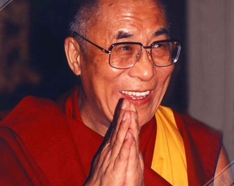 Dalai Lama Poster, Showing Gratitude - Dalai Lama Print UK, EU USA Domestic Shipping