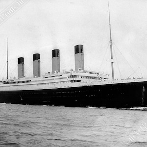 Titanic Poster, Titanic Photo Print From 1912, Leaving Southampton For New York UK, EU USA Domestic Shipping