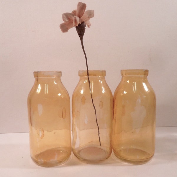 Trio de mini vases soliflores en verre jaune, brocante Française