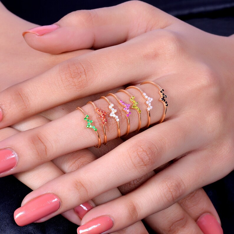 14k Gold Rubin Cluster Ring: Juli Geburtsstein Stapelring Bild 5