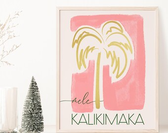 Op de afbeelding: Een roze en witte print met een gouden palmboom en de tekst "mele kalikimaka".