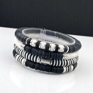 Black & White Polymer Clay Heishi Bracelet: Stackable Boho Chic Jewelry