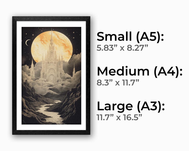 K&ouml;nnte beinhalten: Gerahmter Kunstdruck mit einer Fantasy-Burg unter einem gro&szlig;en Mond. Erh&auml;ltlich in den Gr&ouml;&szlig;en: 14,8 cm x 21 cm, 21 cm x 29,7 cm und 29,7 cm x 42 cm. Der Rahmen ist schwarz.