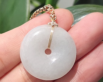 本物のビルマ産ドーナツ型翡翠ペンダントネックレス グレードA - Etsy 日本