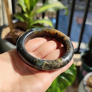 58mm Serpentine Bangle: Two Tone Natural Stone