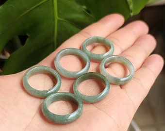 Authentischer Ring aus grüner Jade aus Jade, natürlicher burmesischer Güteklasse A