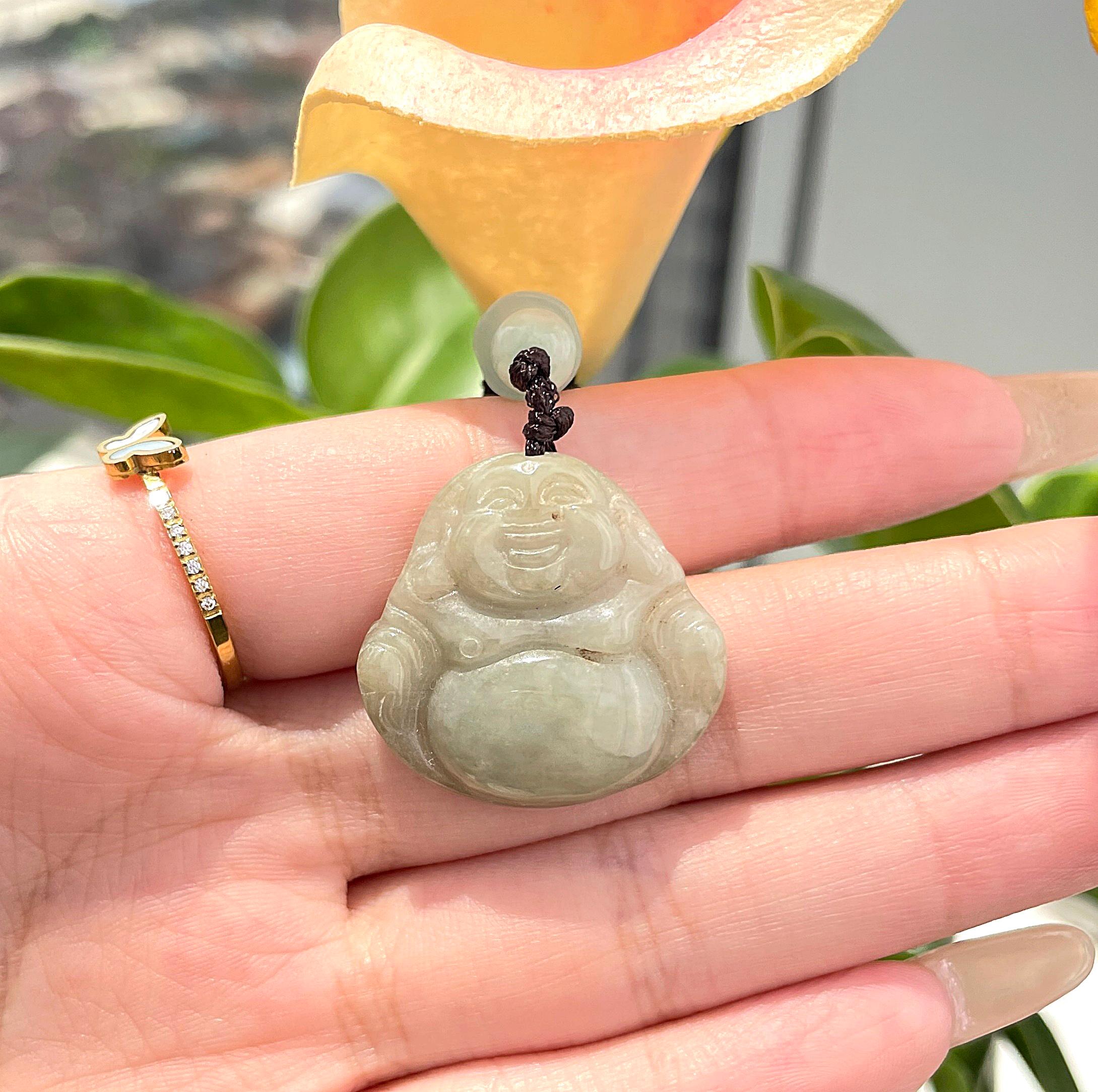 笑う仏陀の翡翠ペンダント：ビルマ産A級翡翠ネックレス - Etsy 日本