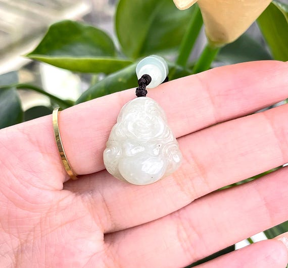 笑う仏陀の翡翠ペンダント：ビルマ産A級翡翠ネックレス - Etsy 日本