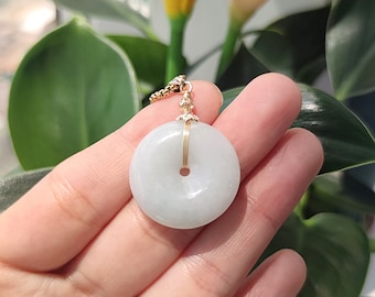 本物のビルマ産ドーナツ型翡翠ペンダントネックレス グレードA - Etsy 日本