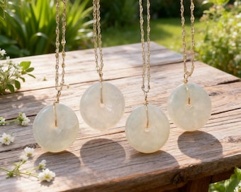 本物のドーナツジェダイト翡翠ペンダントネックレス天然ビルマグレード