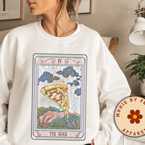Grappige pizza trui - tarotkaart trui - tarotkaart shirt - The Slice - Witchy Clothing - Tarot Lover - Trendy - Tumblr - Influencer