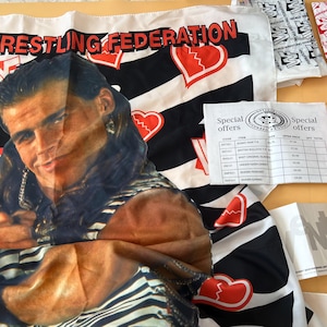WWF Shawn Michaels 1996 Vintage Flag + Original Promo Brochure + 2 WWF Bags – Rare WWE Attitude Era Memorabilia – Titan Sports