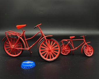 Vintage Miniature Metal Bicycle Set – Decorative Collectible