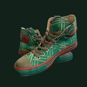 Vintage Converse All Star High Tops Black/Converse (PRODUCT)RED Chuck Taylor All Star High Tops - Limited Edition Green & Red Size 7 Men’s