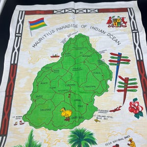 Vintage Mauritius Geschirrtuch Print | Paradies im Indischen Ozean Souvenir |  35 x 70 cm (13.7x27.5 ") | Retro Reise Dekor | Tropisches Küche Geschenk."